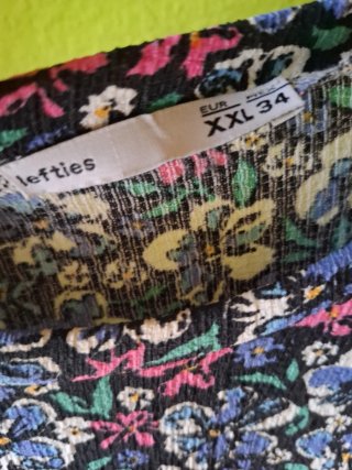 Vestido Lefties floral XXL