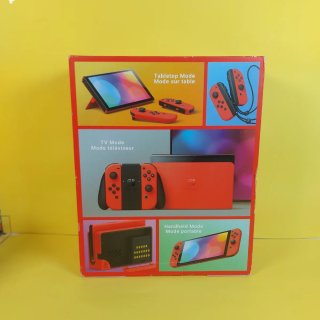 Nintendo Switch OLED Mario Red Edition completa