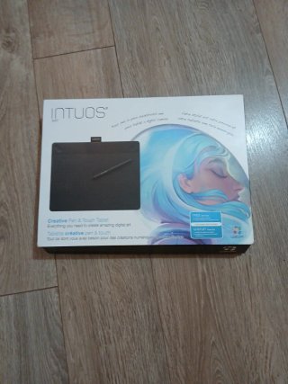 Wacom Intuos Art Creative Pen & Touch Tablet