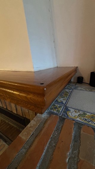 Borde de chimenea de madera