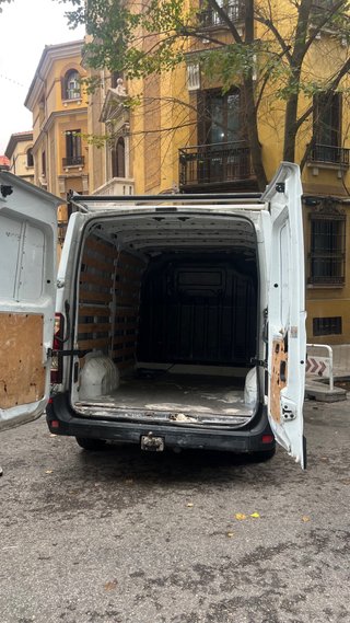 Mudanza y portes y transporte de mercancias