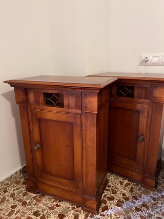 Mesitas de noche clásicas madera cerezo