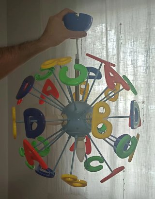 Lámpara infantil letras colores