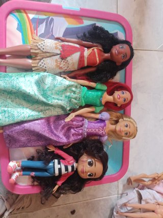 Lote Muñecas Disney: Ariel, Moana, Rapunzel, Gabi