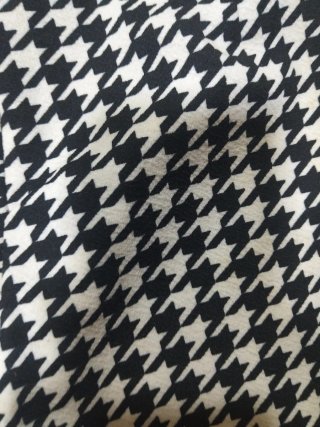 Falda estampada pata de gallo ,falda pantalón