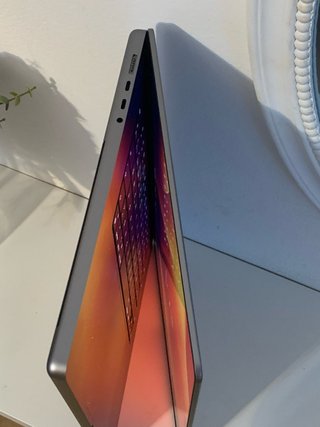 MacBook Pro 16 M2 Max 96GB 8TB
