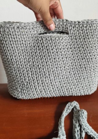 Mochila + bolso neceser tejido en macramé