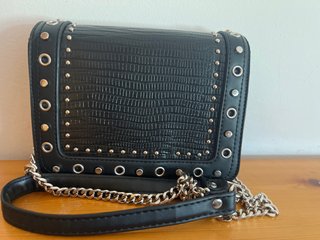 Lote  de bandoleras a 1 €la unidad