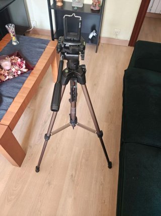 Trípode Hama: altura máxima 153 cm