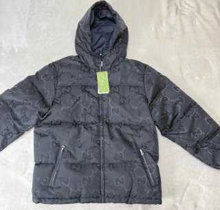 Chaqueta de plumas Gucci negra