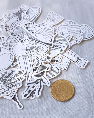 Conjunto de 100 Doodles Desenhados à Mão