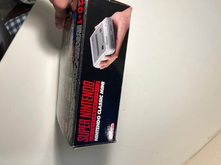 Nintendo Super Nintendo Classic Mini + Caja