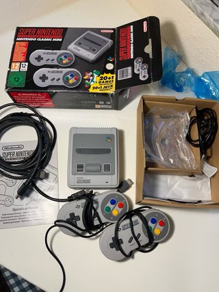 Nintendo Super Nintendo Classic Mini + Caja