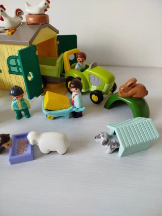Playmobil Junior 71656 Granja con Tractor NUEVO
