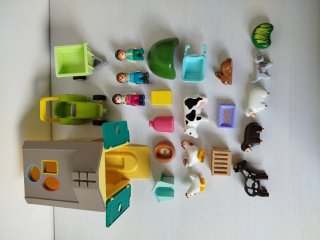 Playmobil Junior 71656 Granja con Tractor NUEVO