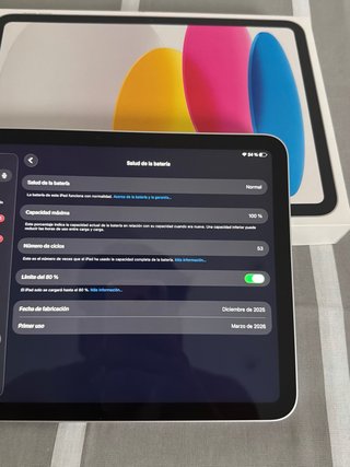 iPad Apple con funda de teclado