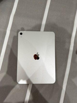 iPad Apple con funda de teclado