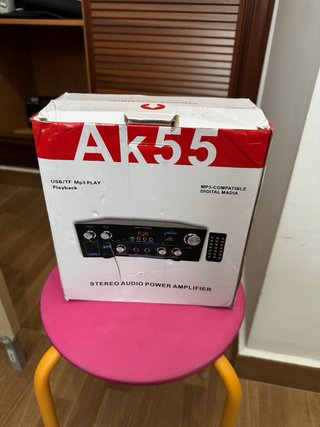 Akai AK55 Amplificador Bluetooth