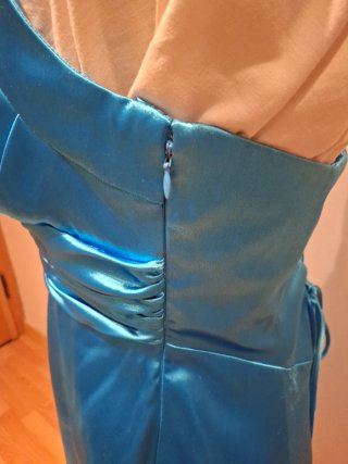 Vestido azul brillante halter