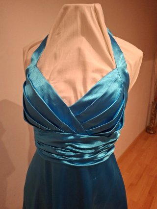 Vestido azul brillante halter