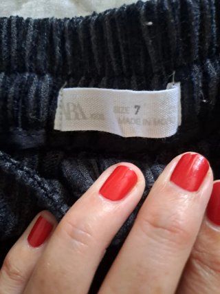 Pantalón Negro bombacho de pana Zara 7 años