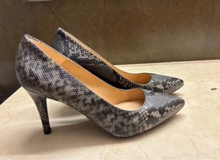 Zapatos tacón Unisa / animal print/Perfecto estado
