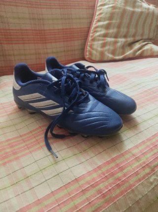 Zapatos de fútbol Adidas azules