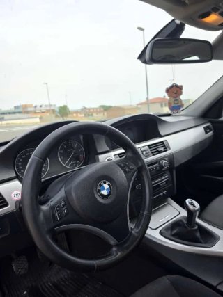 ✅️ BMW 320i 170cv ✅️