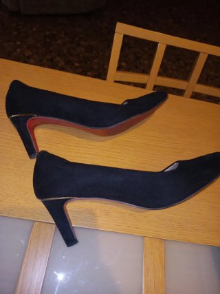 Zapatos de ante negro