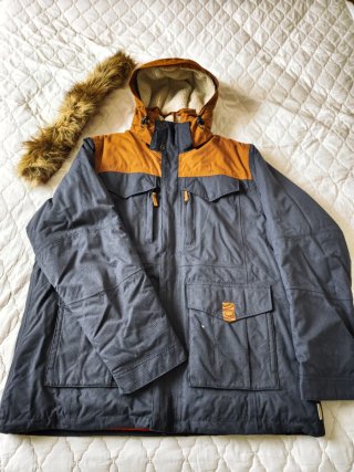 Parka / Abrigo de montaña Quechua - Testado a -25°