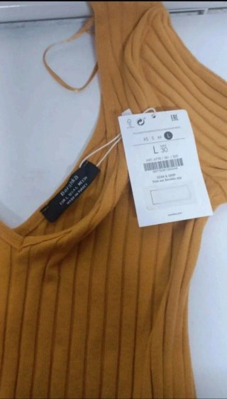 Jersey crop Bershka talla M/L