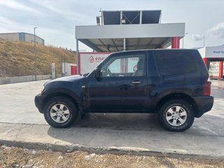 Mitsubishi Montero 2005