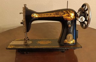 Máquina de Coser Singer Antigua