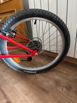 Bicicleta Infantil BTWIN 20" Roja