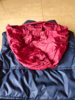Chaleco acolchado reversible de la marca 3 POMMES