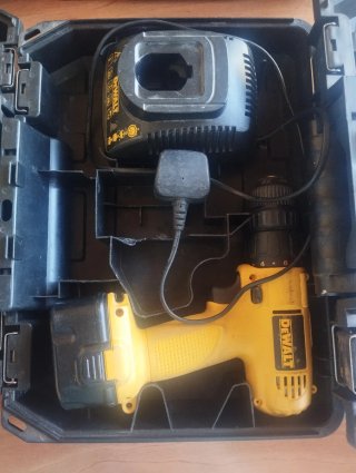 6 Taladros DeWalt