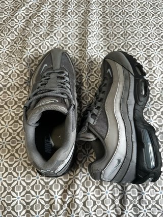 Nike Air Max 95 Gris y Blanco