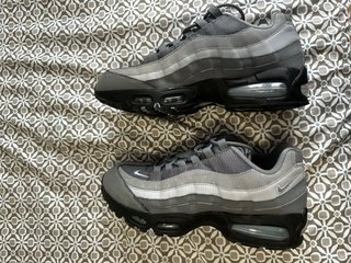 Nike Air Max 95 Gris y Blanco