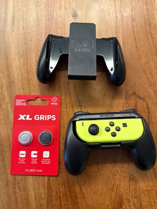 Mando joy con, protector pantalla y Grips Switch 1