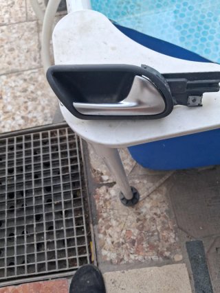 Manilla Puerta Delantera Derecha Gol