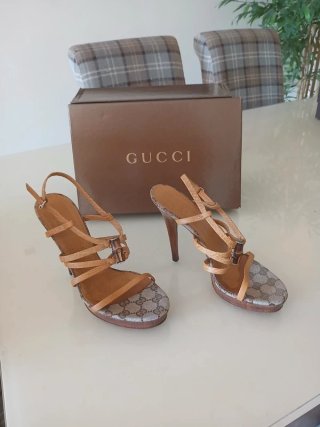 Sandalias Gucci Tacon Alto Carey