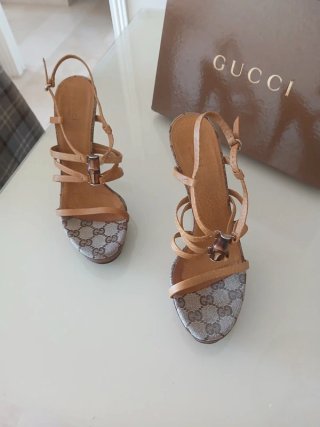 Sandalias Gucci Tacon Alto Carey