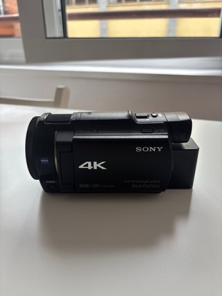 Videocámara Sony Handycam FDR-AX33 4K UHD