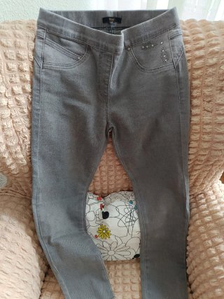 Pantalones Elogy grises con pedrería