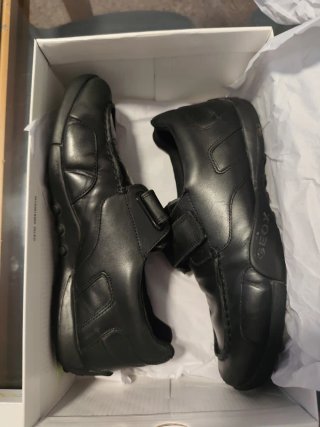 Zapatos Colegiales GEOX Negros Talla 39