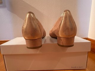 Bailarinas marca Hispanitas tacón bajo nude/dorado