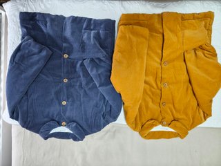 2 Abrigos de Micro Pana de la marca Lola Palacios