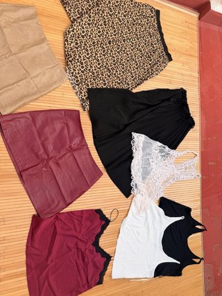 Lote de 7 prendas de ropa para mujer