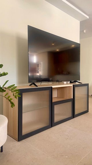 Mueble TV BESTÅ IKEA 180cm con puertas de cristal