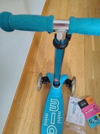 Micro Mini Scooter Azul